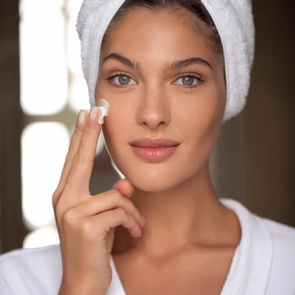 Essential Day Moisturizer - Combination Skin • NWT